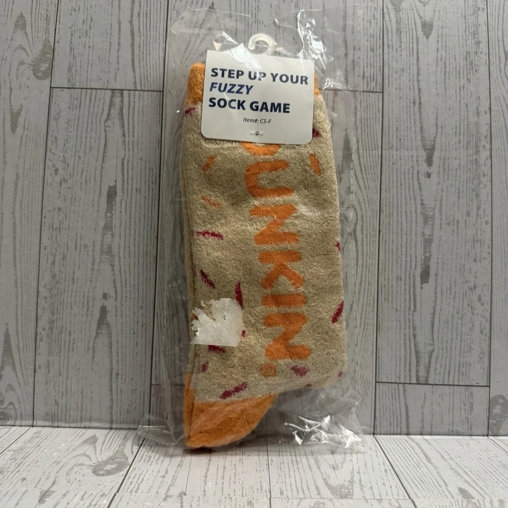 Dunkin Fuzzy Socks One Size Beige Orange Sprinkles‎ Cozy Lounge Slipper Sock